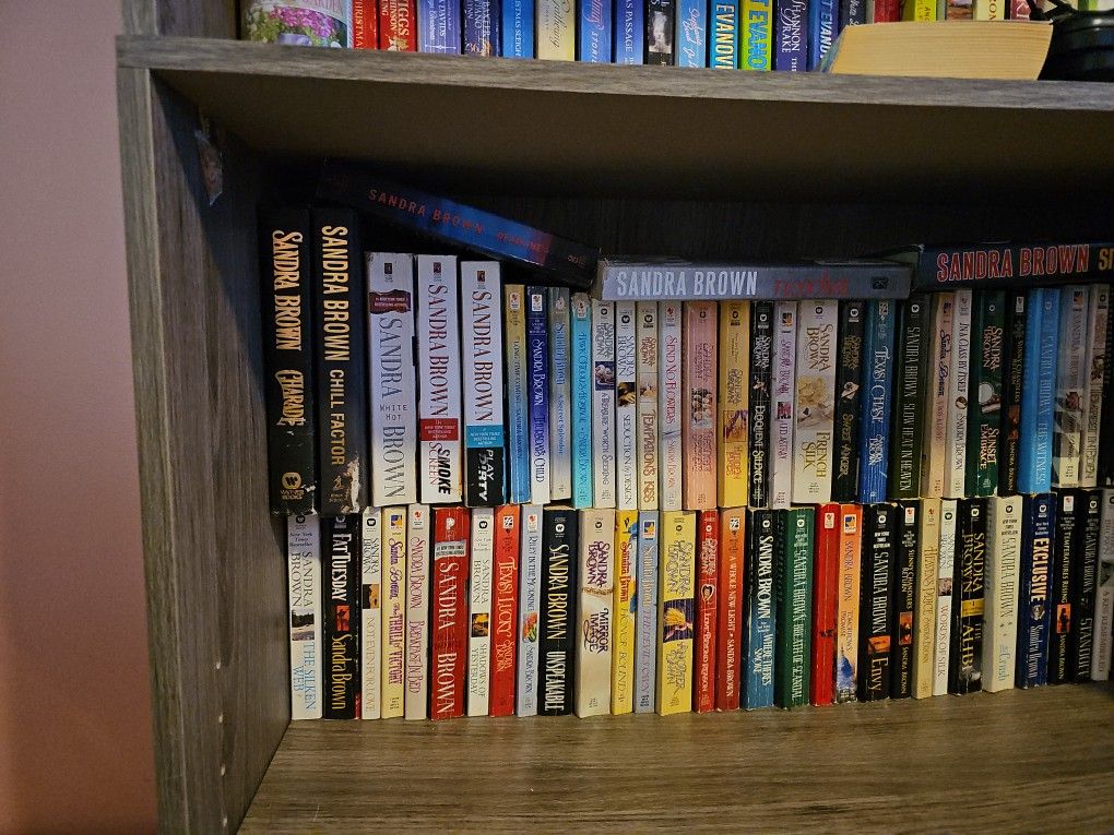 64 Sandra Brown Books