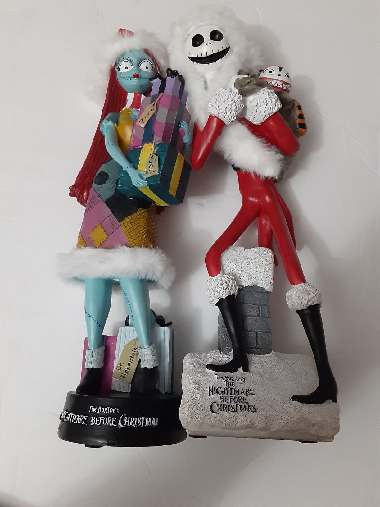 DISNEY JACK and SALLY NIGHTMARE BEFORE CHRISTMAS STATUES CHRISTMASS EXCLUSIVE