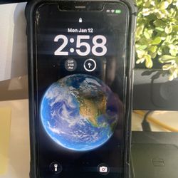 iPhone 11 📲liquid Glass  64gb w/ Nice Phone Cover (Rubber & Hard - Ballistic  Brand) 