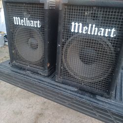 Melhurt speakers