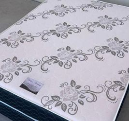 Deluxe brand Queen size set