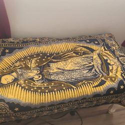 Virgin Mary, Decorative Shall