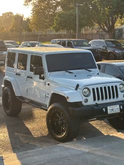 2017 Jeep Wrangler Sahara