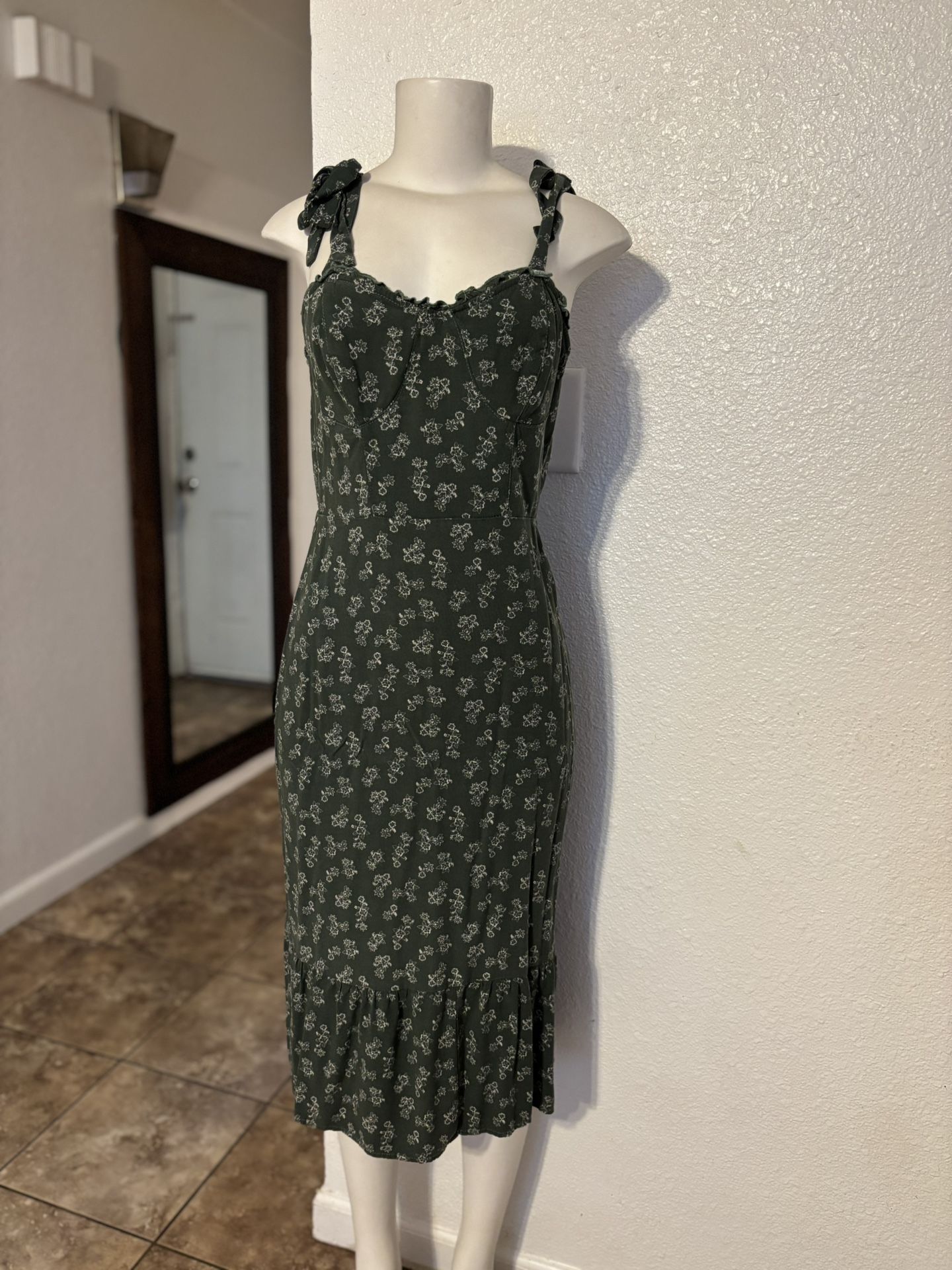 Medium Dress