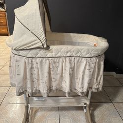 Baby Bassinet Price Is Negotiable