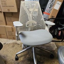Herman Miller Sayl Ergonomic Office Chair — Excellent/Superb Condition