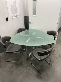 Glass Table Top & 4 Leather Chrome Chairs