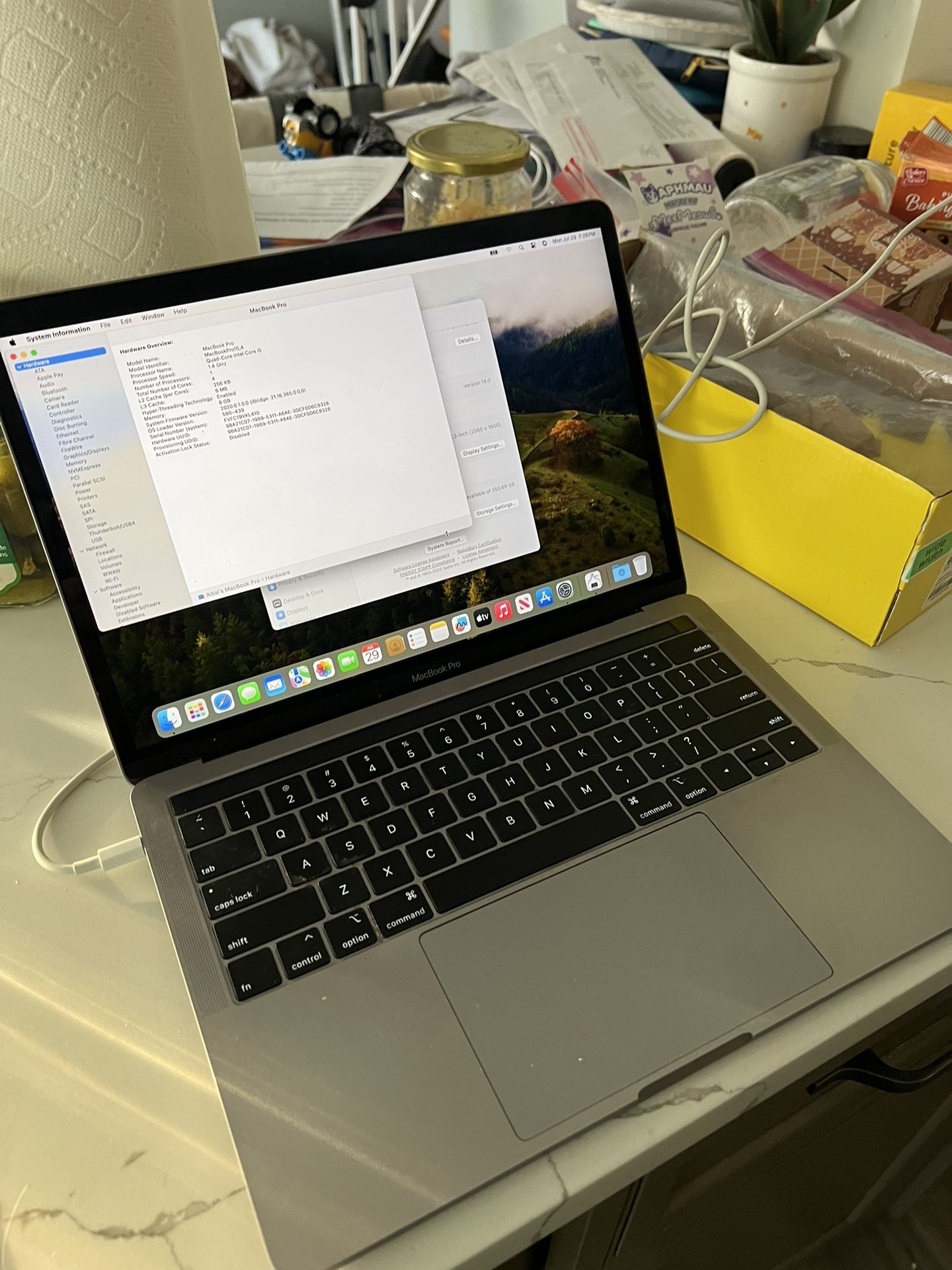 MacBook Pro A21159 13 Inch -8gb-256 Gb-1.4 GHz Quad İ5