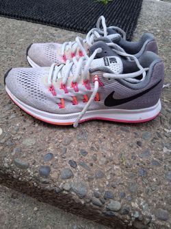 Nike size W 7.5