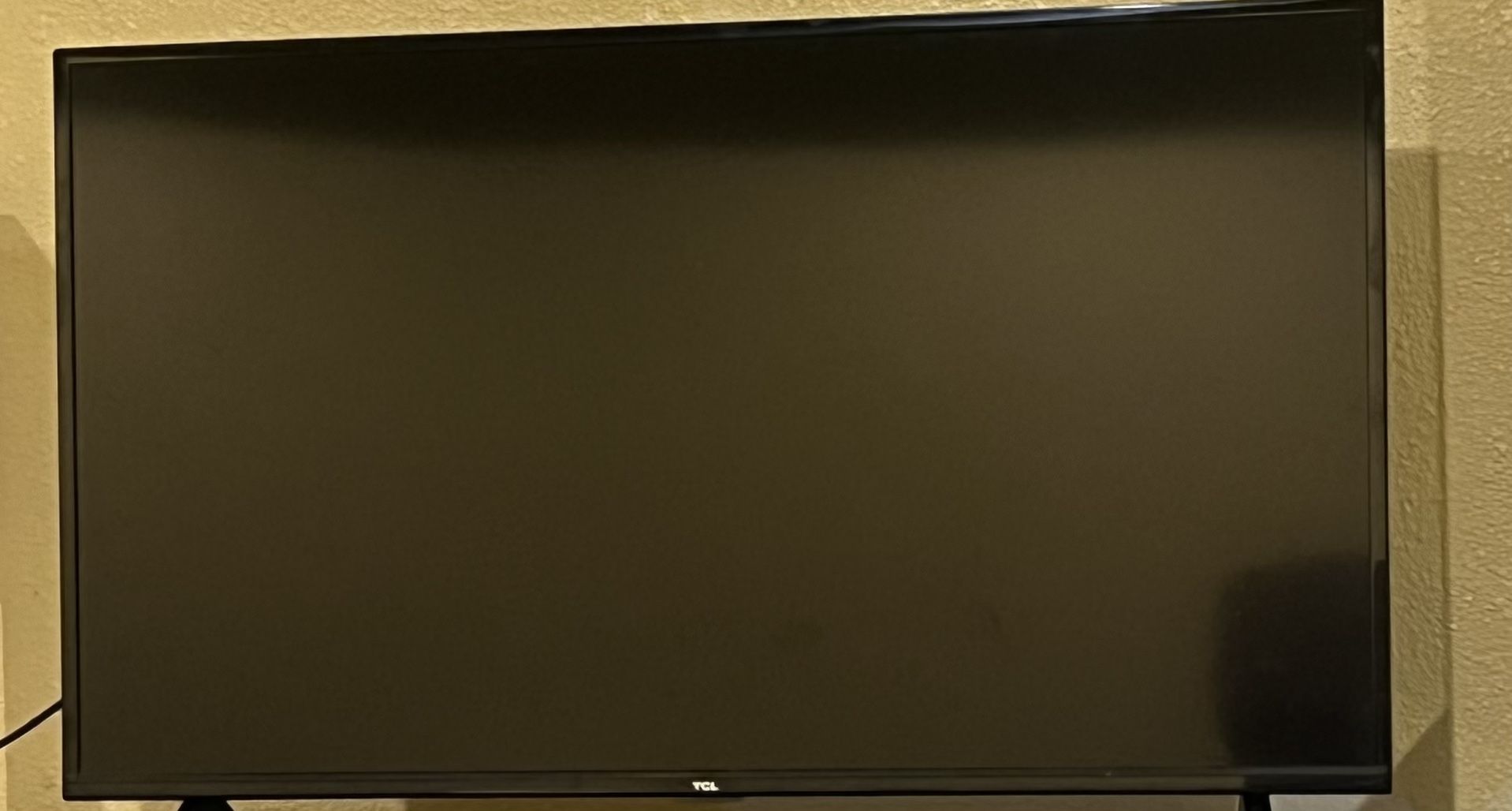 TCL Smart TV  40”
