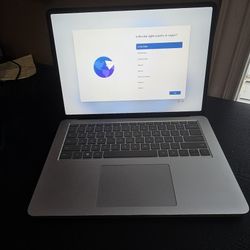 Microsoft Surface Laptop Studio 2 (2023)