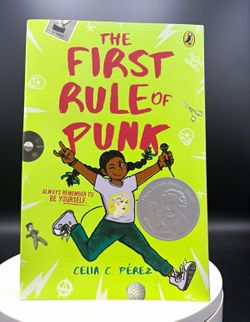 The First Rule of Punk Celia C. Pérez 2018 Digest Paperback Penguin Ages 9-12