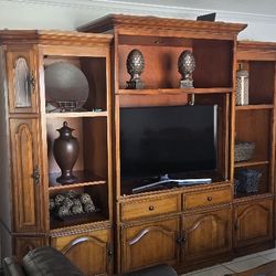 FREE FREE TV Stand With Entertainment Center