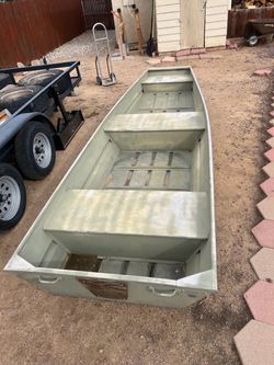 Tracker 1436 Jon boat