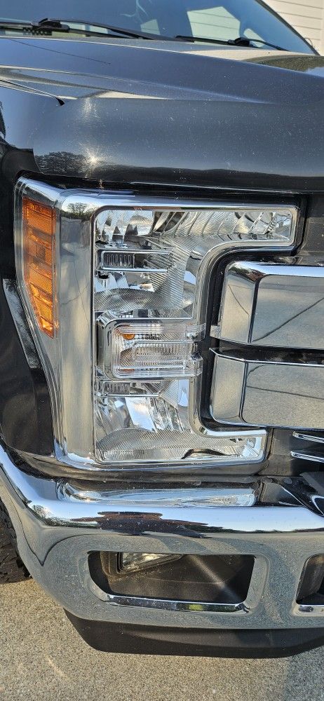 2019 F350 RH Halogen Headlight