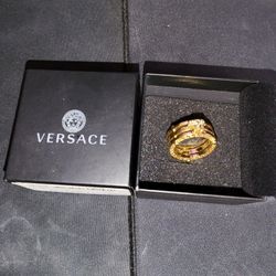 Versace SSENSE Exclusive 3-stack Ring *Size 19*