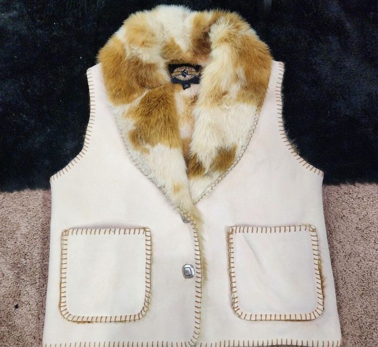 County Clothing Company Cheyenne Collection Faux Leather Fur Vest Size Medium