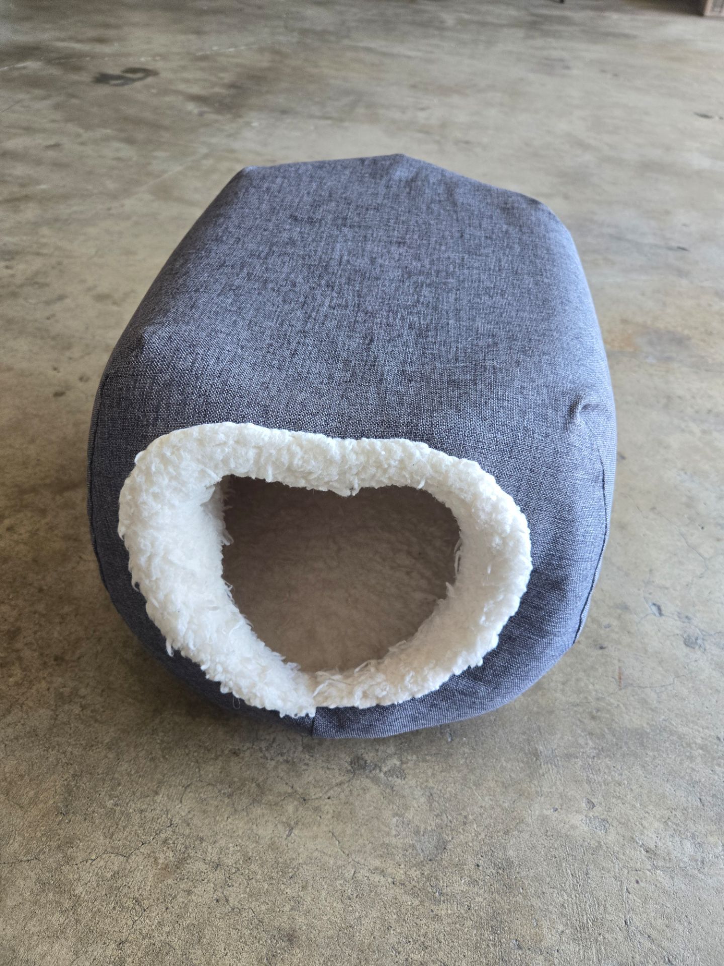 Small cat bed