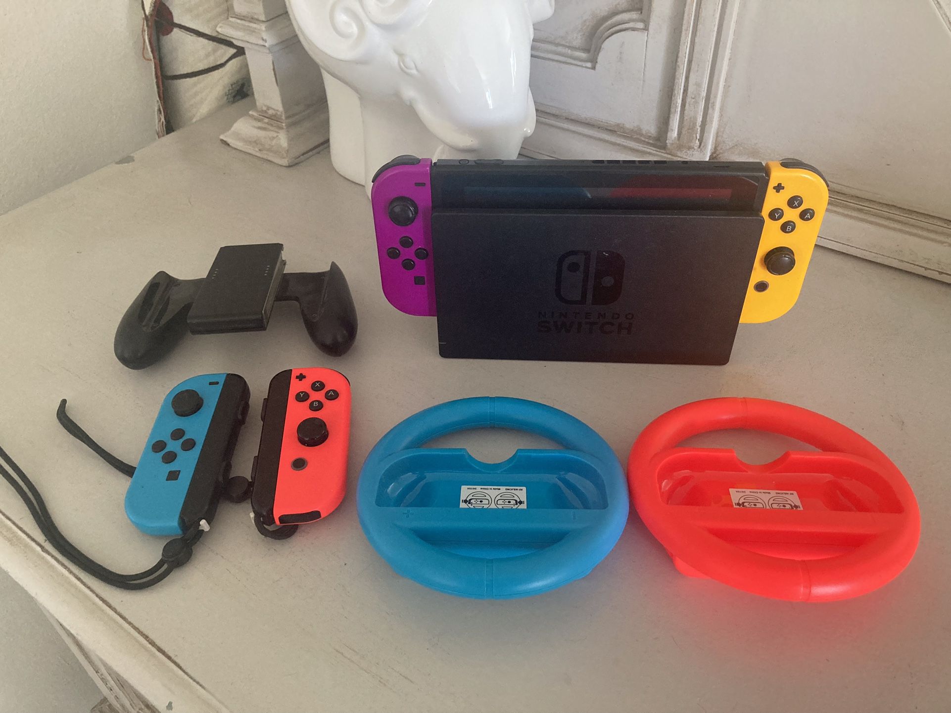Adult Owned Nintendo Switch 2 Extra JoyCons And More! In Excellent Condition!