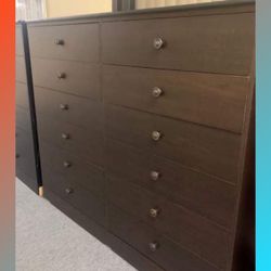 Dresser/ Twelve drawers dresser
