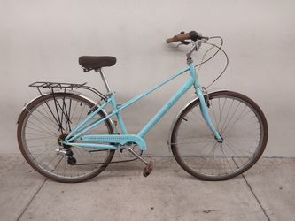 Schwinn Women's Admiral 6 Speed Hybrid Bike Comfort Bicycle 