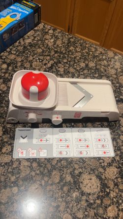 Tupperware Mando slice for food