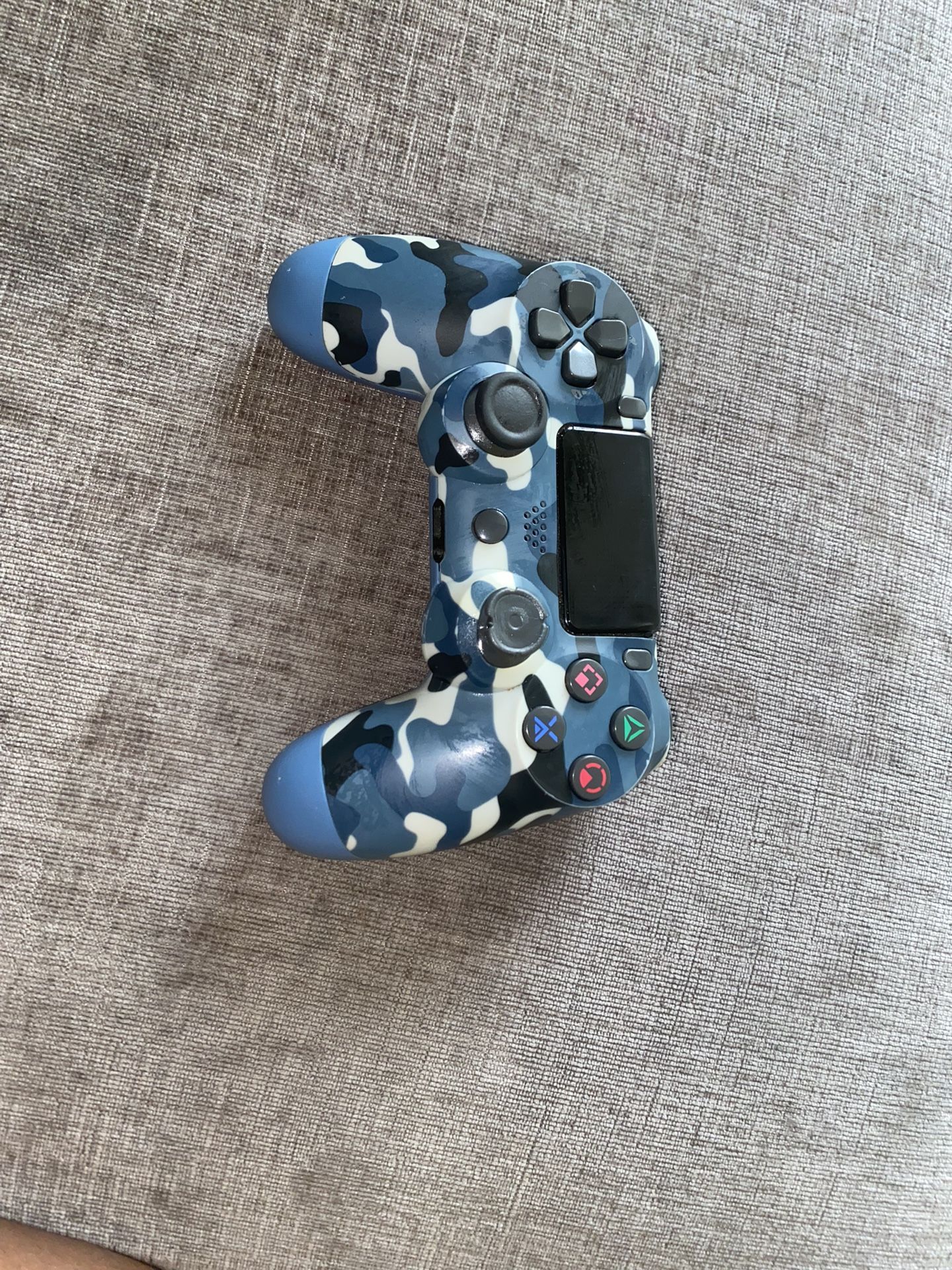 PS4 Controller