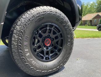 265/7/16 wrangler at tires