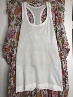Lululemon Swiftly Tank Top Size 4