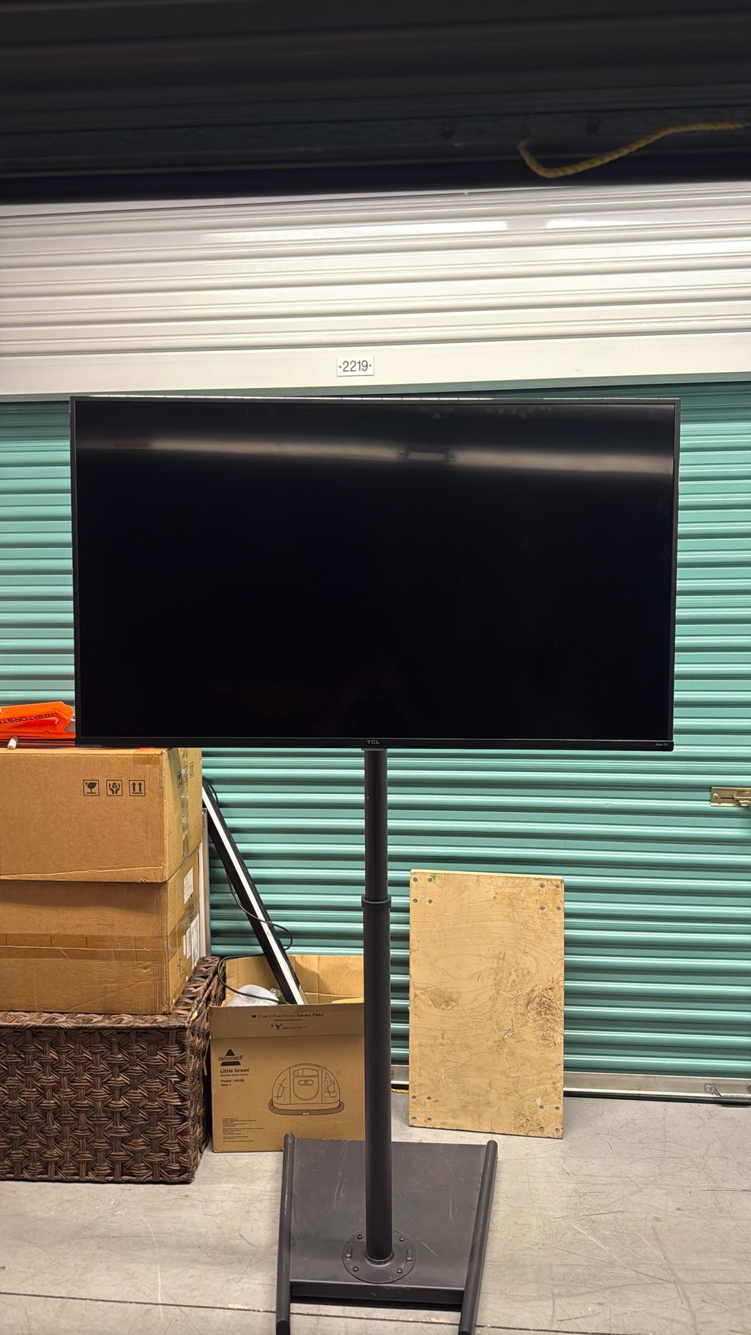 TCL 50S431 4K UHD 50” TV w/Remote & Stand