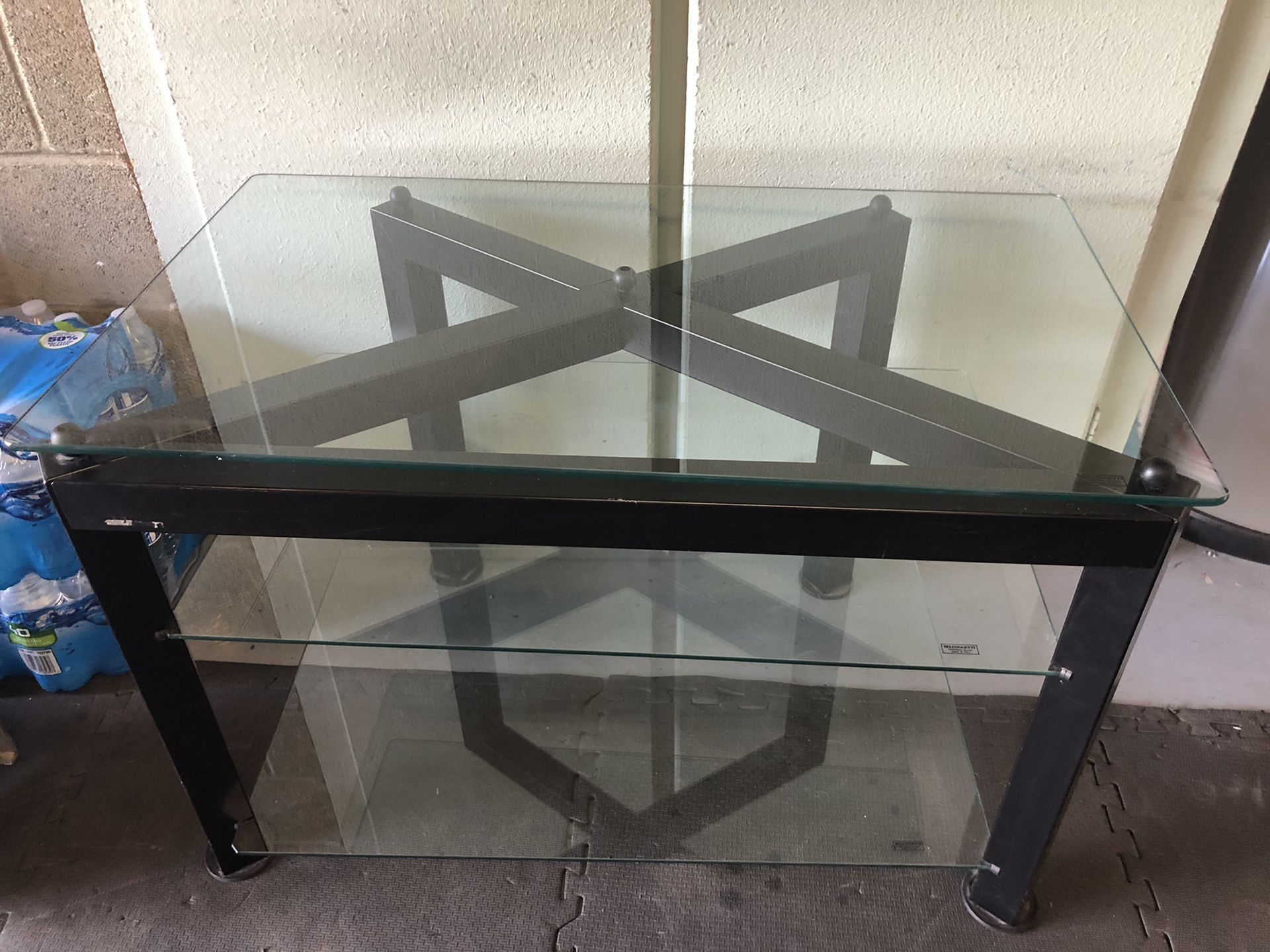 Tv stand