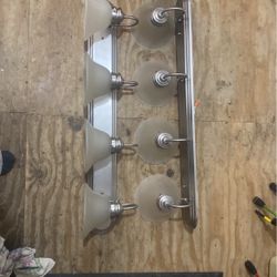 Bathroom Vanity Lights 