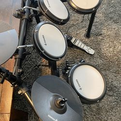 Rarely Used donner Electric Drums  DED 200