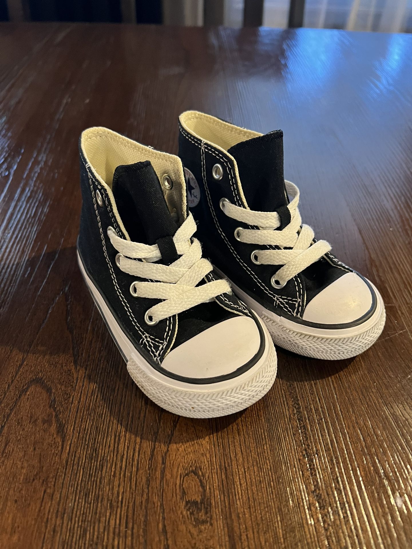 Black And White Toddler Converse