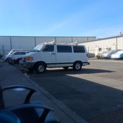 1999 Dodge Ram Van
