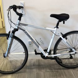Trek Verve Hybrid Bike Large Trails Commuter Leisure Ready/Ride