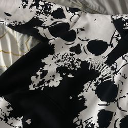 Black And White Threat Skul Hoodie