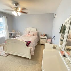 Full Bedroom Set - Wood