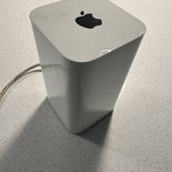 Apple AirPort Extreme Base Station ME918LL/A