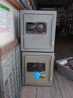 2 safes $85 ea