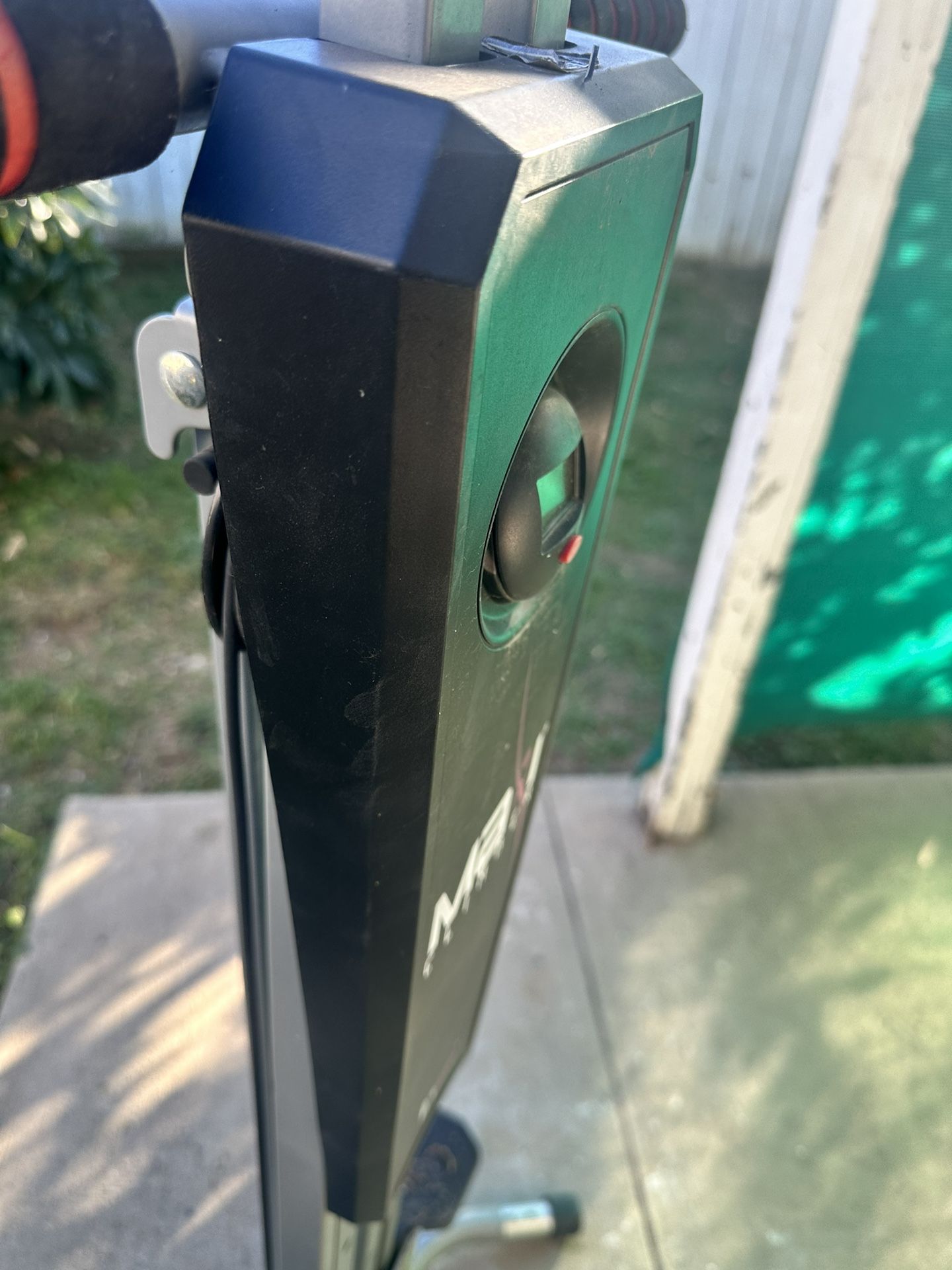 Sevende Esta Makina Para Caminar Y El Hotro