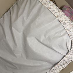 Like-new Full Size Mattress 