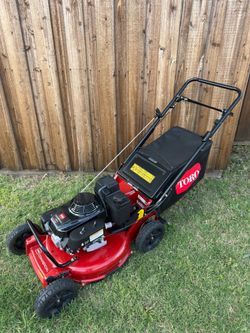 Toro 22295 Commercial Mower – Honda GXV160 – Self Propelled – Like New