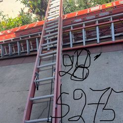 Excellent Condition 28ft And More Sizes Available Fiberglass Extension Ladders