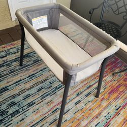 Chicco Lullago Portable Bassinet