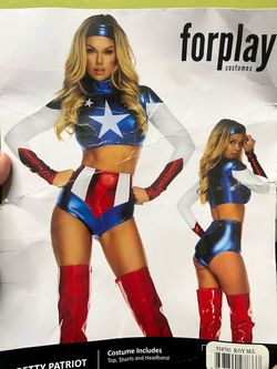 Women’s pretty Patriot costume