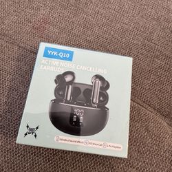 Wireless Earbuds, Bluetooth Headphones in-Ear Earphones with 4 HD Mic, USB-C LED Display IP7 Waterproof Sport Headset for Android iOS, White