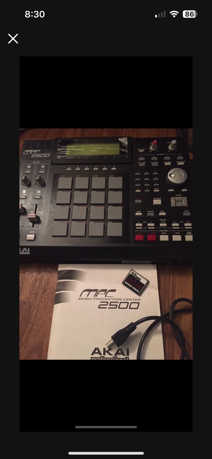 Akai MPC 2500 W/ 32 mb Bonus Samples & CD Drive