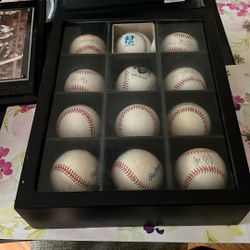 Autographed Baseballs With Case