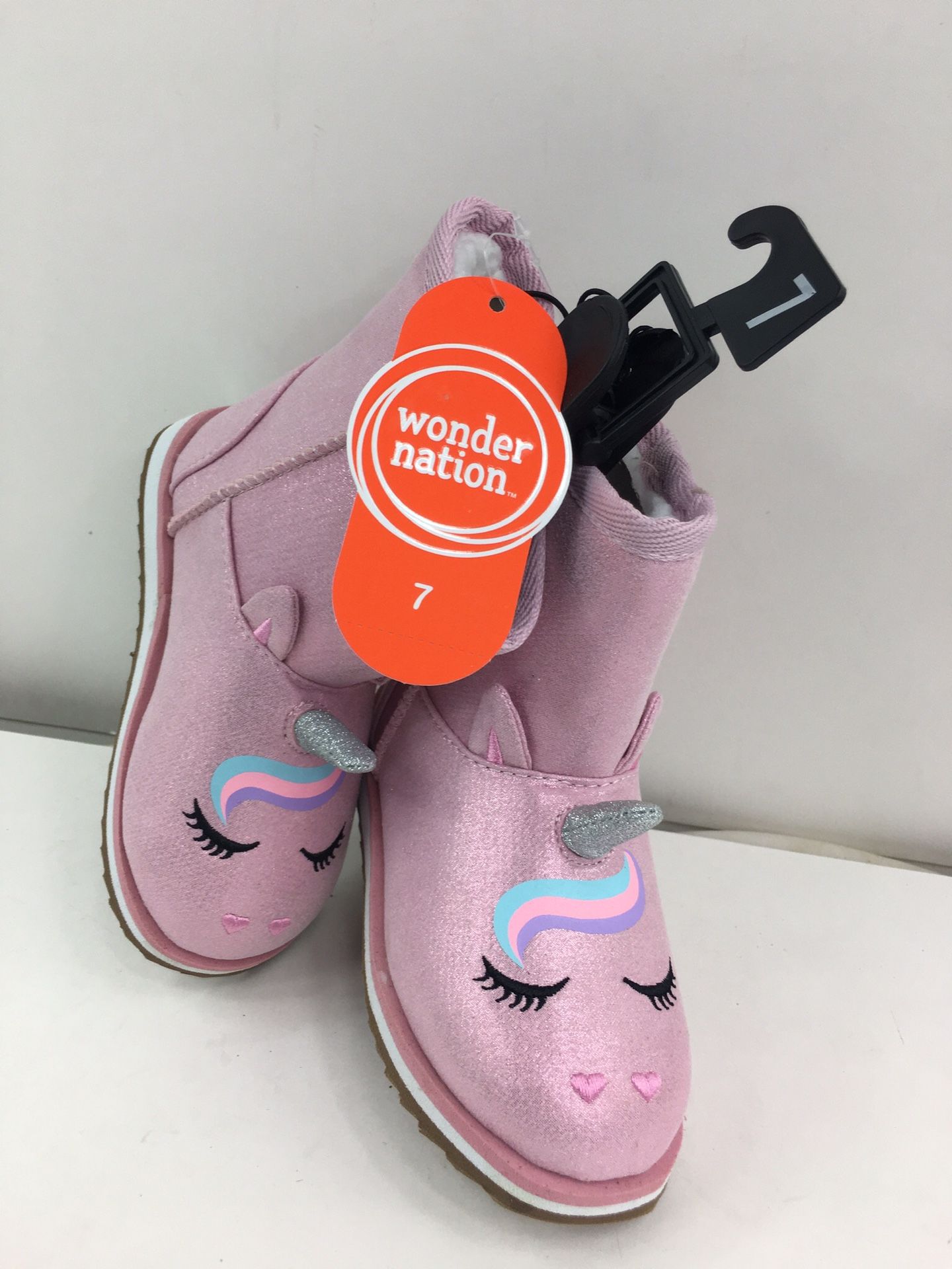 KIDS TODDLERS GIRLS PINK BOOTS SHOE SIZE 7. 😍😍😍NEW WITH TAG